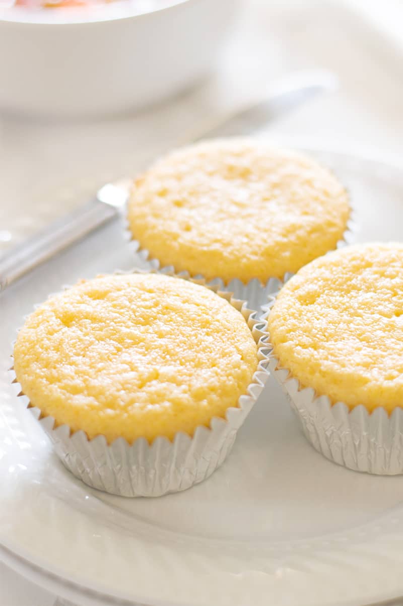 Sweet Buttermilk Cornbread Muffins: Moist & Easy Recipe with Honey Butter